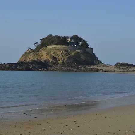 Apartment Vue Sur Mer Cancale